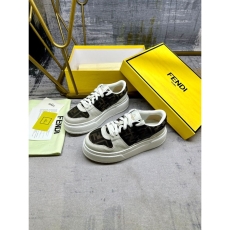 Fendi Low Shoes